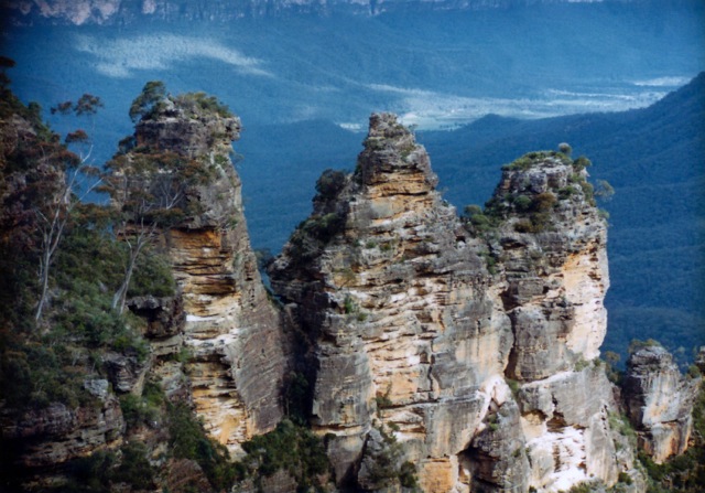 Blue Mountains Views 1986 - Three Sisters